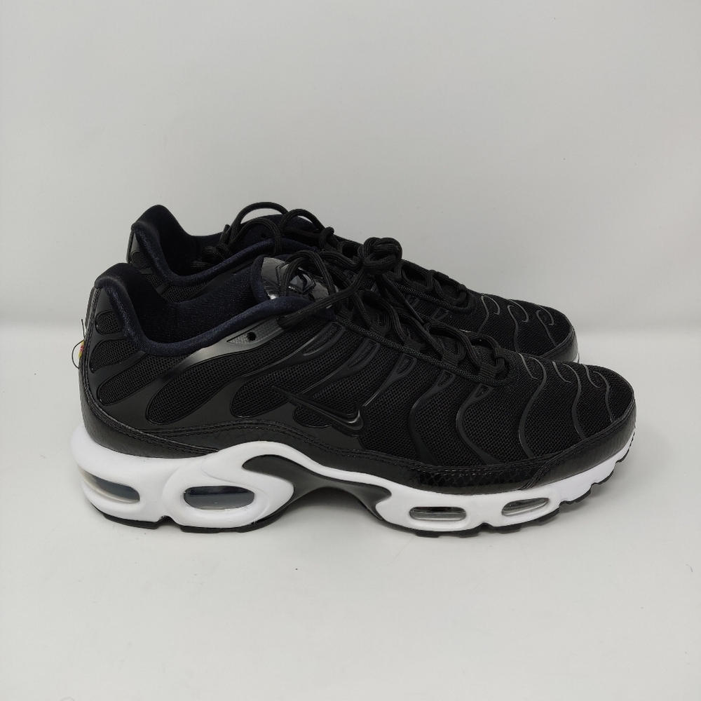 Nike Air Max Plus SE Black White